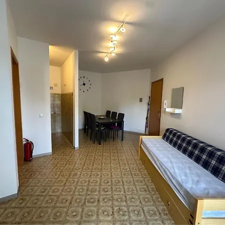 Spacious Flat Close To The Beach - Beahost Apartment *