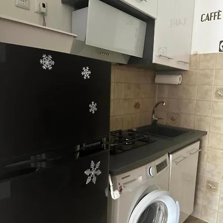 Spacious Flat Close To The Beach - Beahost